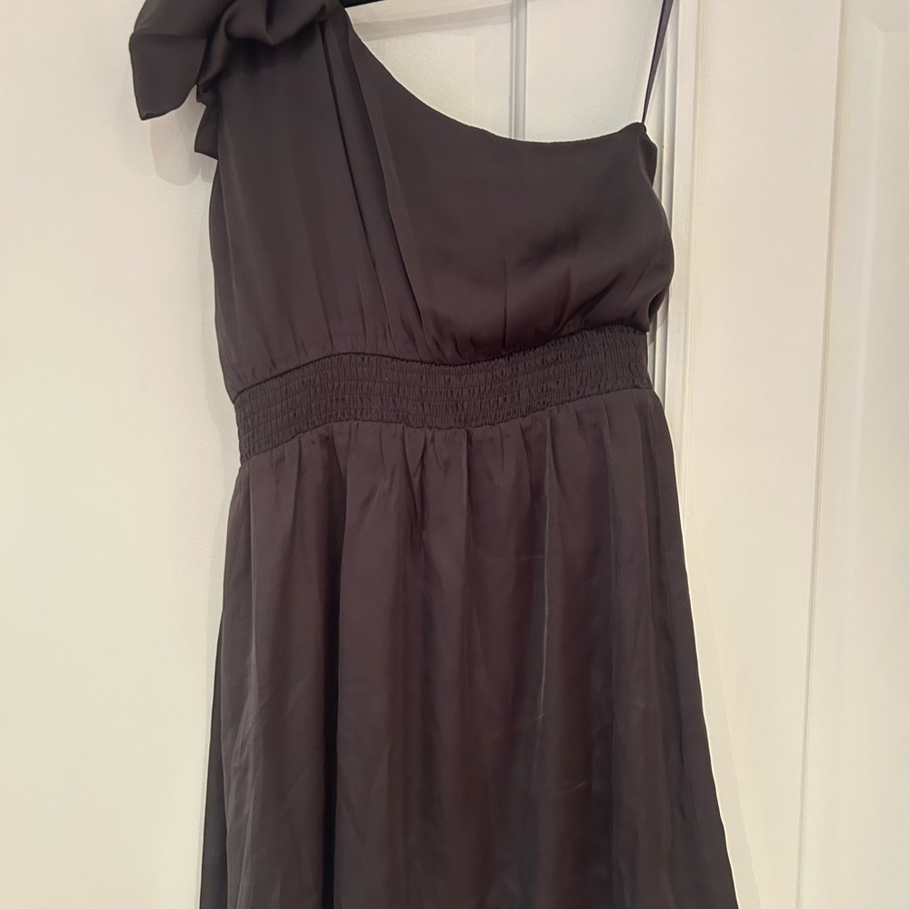 Francesca's Collections Charcoal One-Shoulder Dress